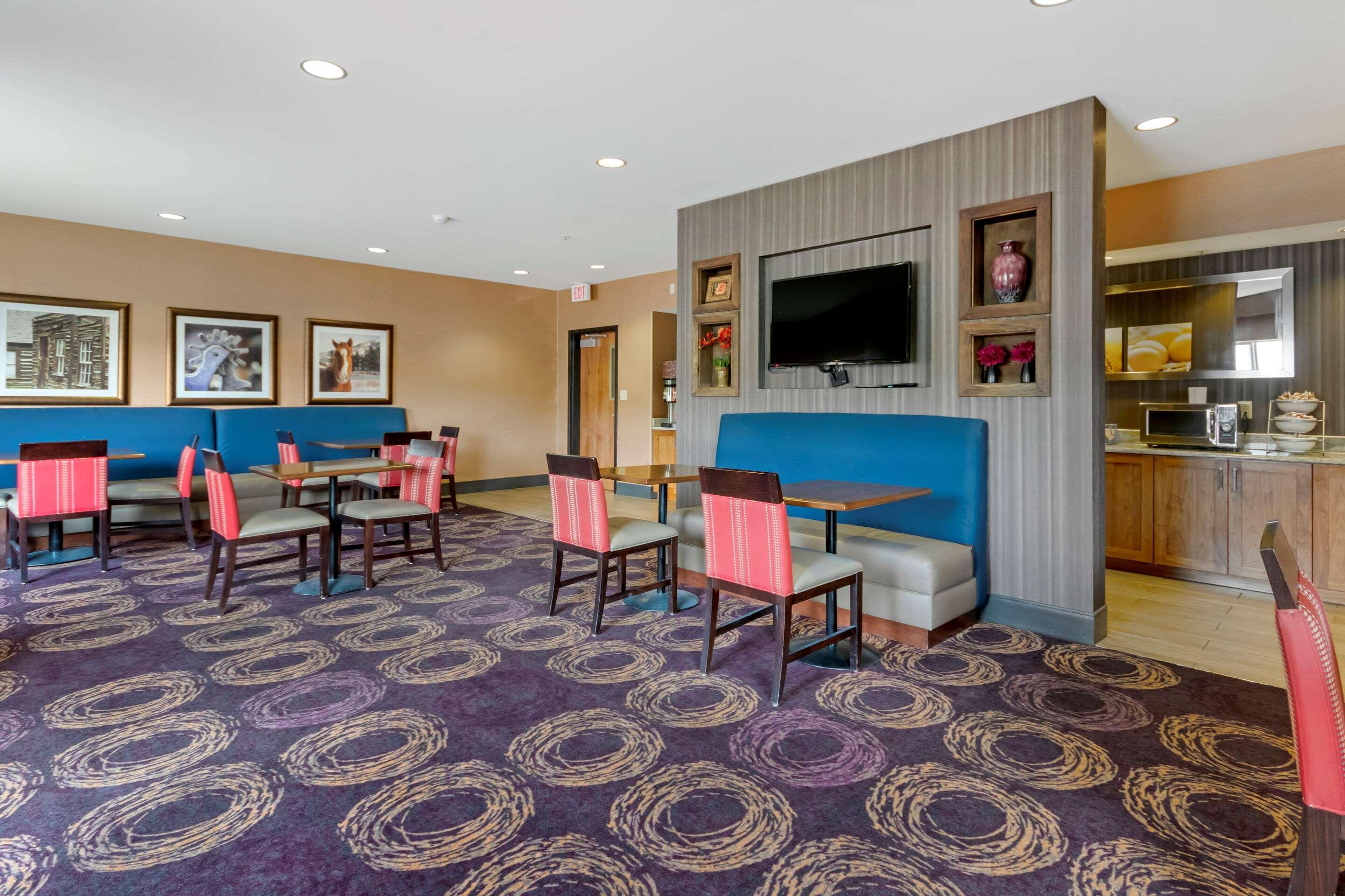 Comfort Inn & Suites Market - Airport Great Falls Exteriör bild